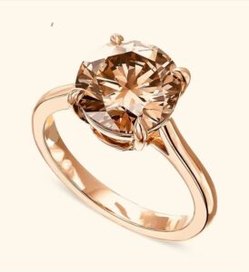 טבעת זהב משובצת יהלום בצבע שמפניה